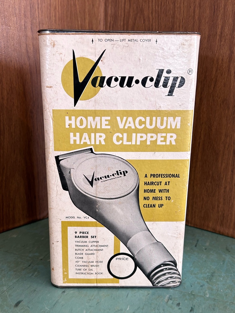 1950’s Vacu-clip home vacuum hair clipper barber set